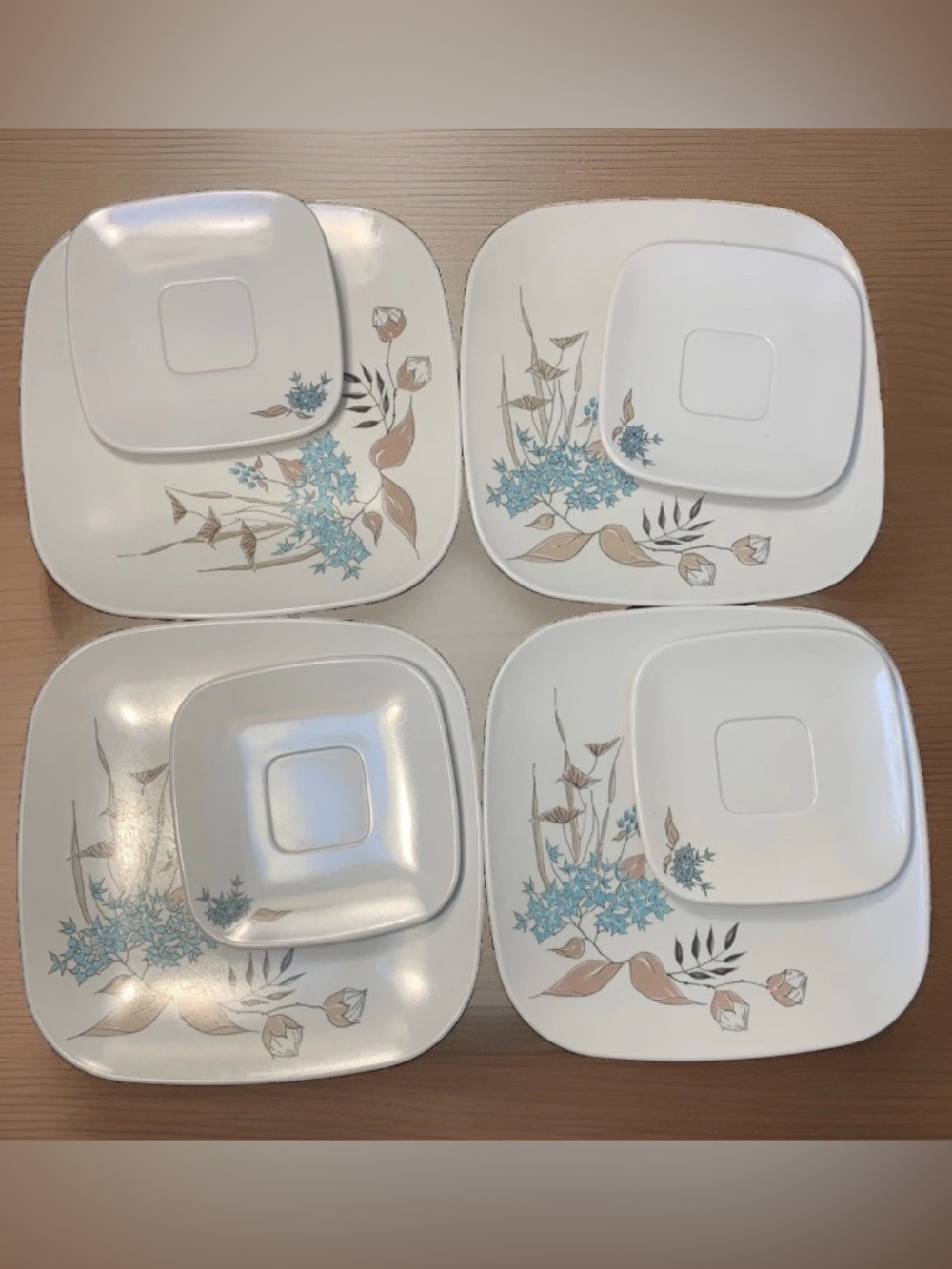 Vintage Brookpark Melamine Tropicana Floral Set Square Plates 4-9 5/8” and 4-6”